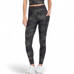 NEW Old Navy | Powersoft Camouflage Leggings